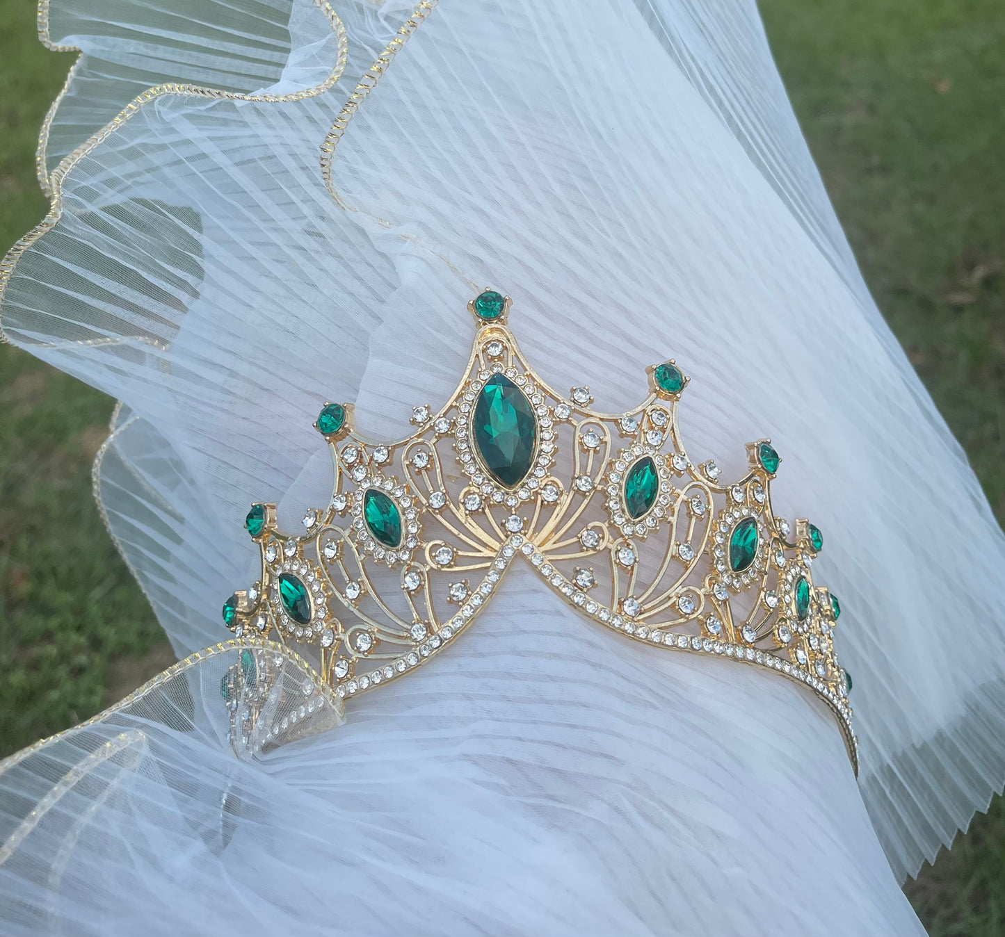 Emerald Green Crown